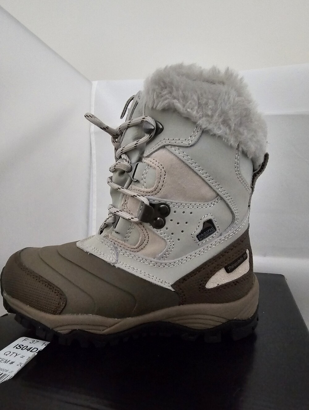 NIB Pacific Mountain Kids Winter  Lace-Up Snow Boot Light Gray and Brown Sz 12